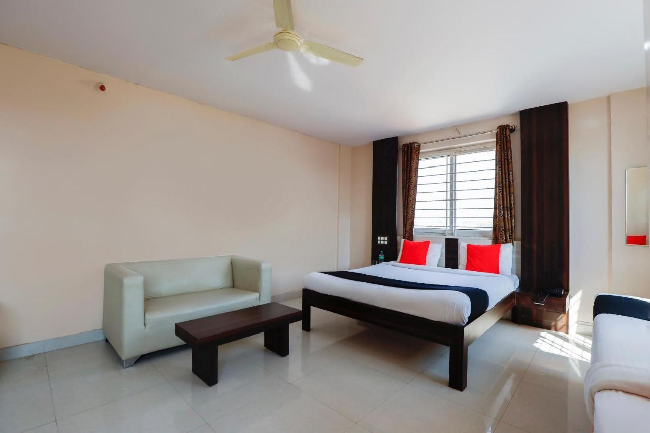Capital O 70534 Habitat Suites And Rooms Bangalore Ngoại thất bức ảnh